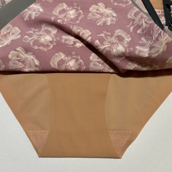 Vince Camuto No Show Bikini Panties 5 Pc Set NEW WITH TAGS - Picture 5 of 8